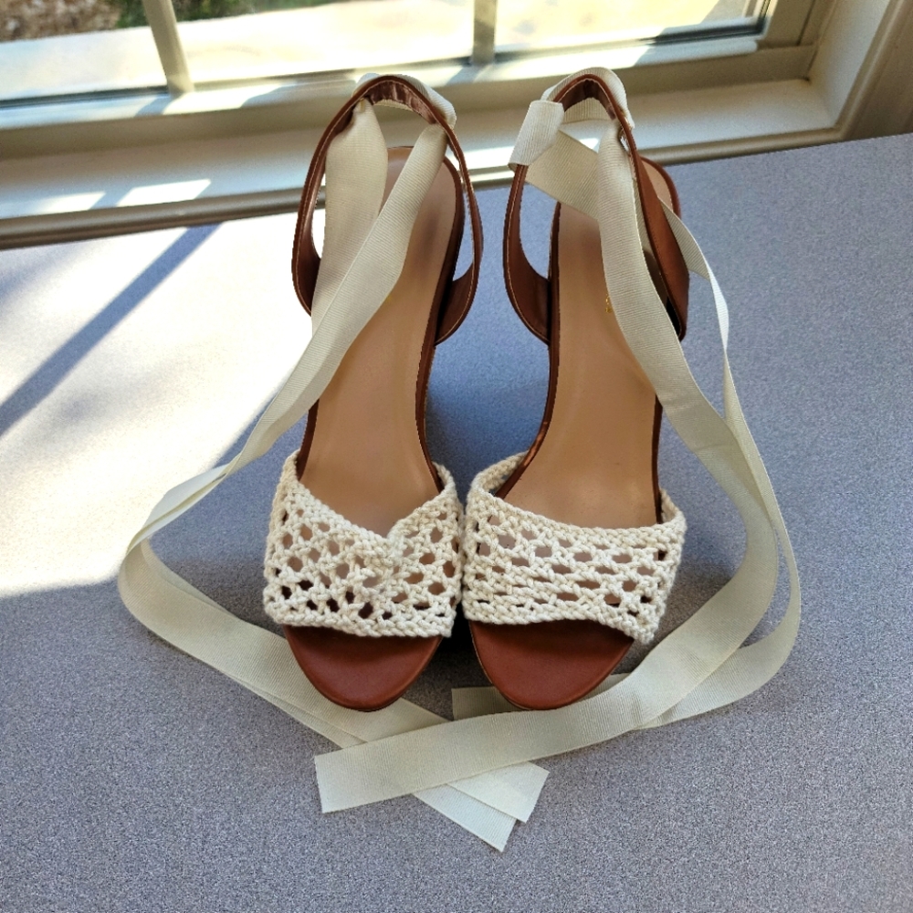 Shoedazzle "Chella" cork wedge crochet sandal